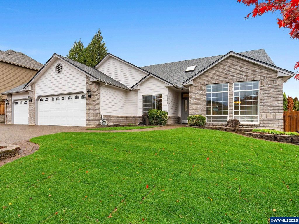 1645 Diamond Peak Ct NW, Salem, OR 97302