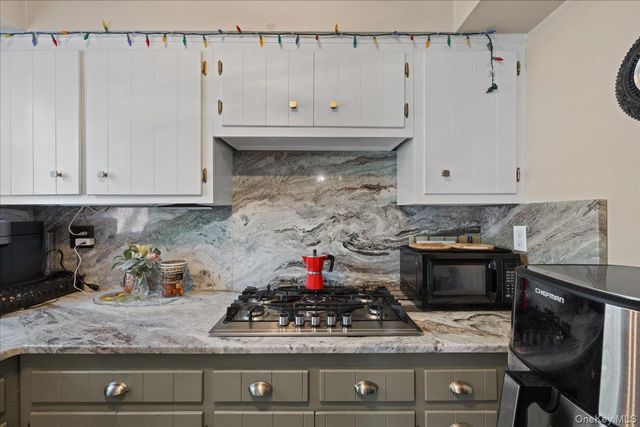 20 Bon Aire Circle 605, Suffern, NY 10901