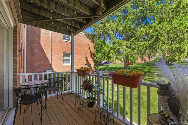20 Bon Aire Circle 605, Suffern, NY 10901