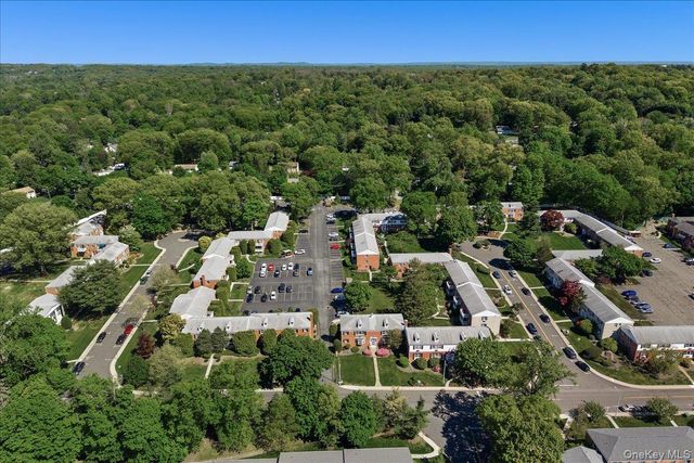 20 Bon Aire Circle 605, Suffern, NY 10901