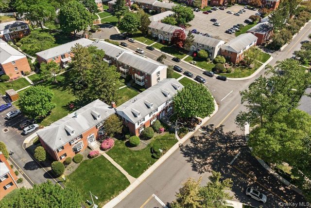 20 Bon Aire Circle 605, Suffern, NY 10901