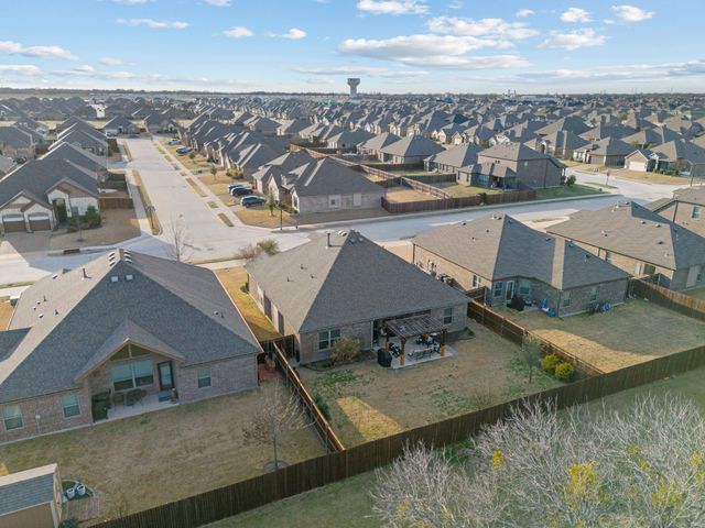 4016 Gray Wolf Drive, Melissa, TX 75454