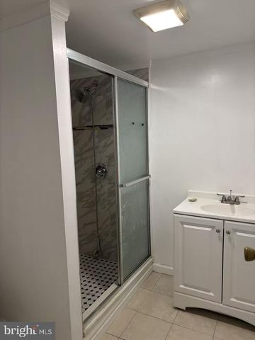 5904 ALMA ST, Philadelphia, PA 19149