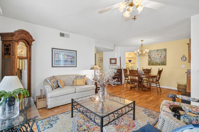 2150 Clearwater Dr Apt E, Surfside Beach, SC 29575