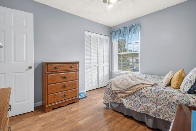 2150 Clearwater Dr Apt E, Surfside Beach, SC 29575