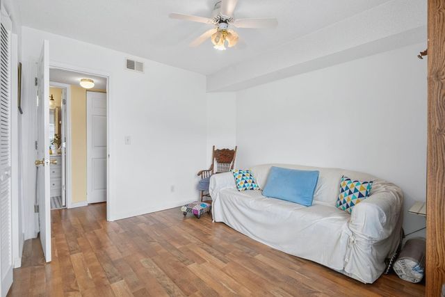 2150 Clearwater Dr Apt E, Surfside Beach, SC 29575
