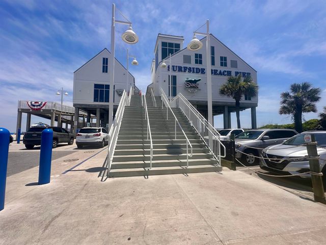 2150 Clearwater Dr Apt E, Surfside Beach, SC 29575
