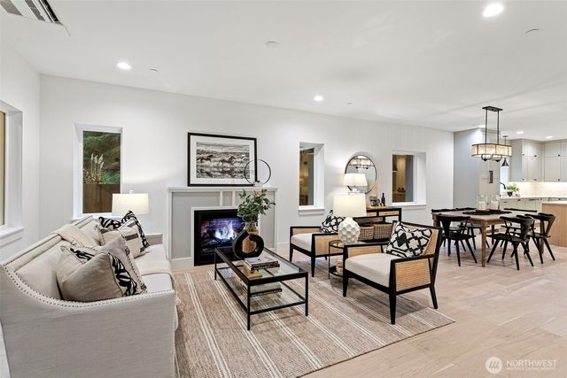 11222 115th Place NE, Kirkland, WA 98033