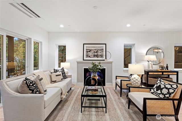 11222 115th Place NE, Kirkland, WA 98033