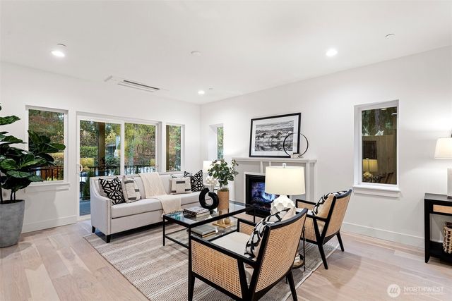 11222 115th Place NE, Kirkland, WA 98033