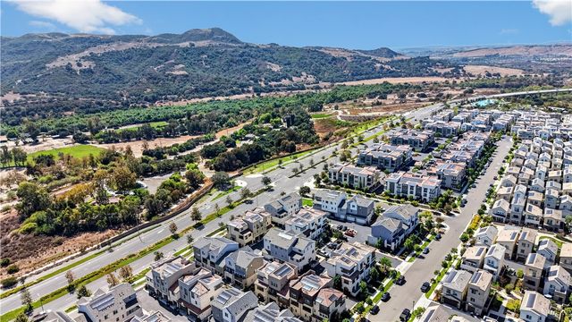130 Yearling Way, Rancho Mission Viejo, CA 92694
