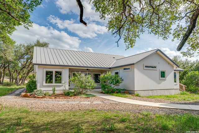 316 Prairie Tea Ln, Canyon Lake, TX 78133