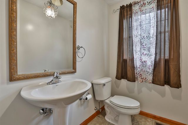 14 Ames Road, Brookline, NH 03033