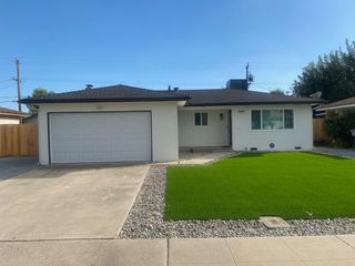 934 W Alamos Avenue, Clovis, CA 93612