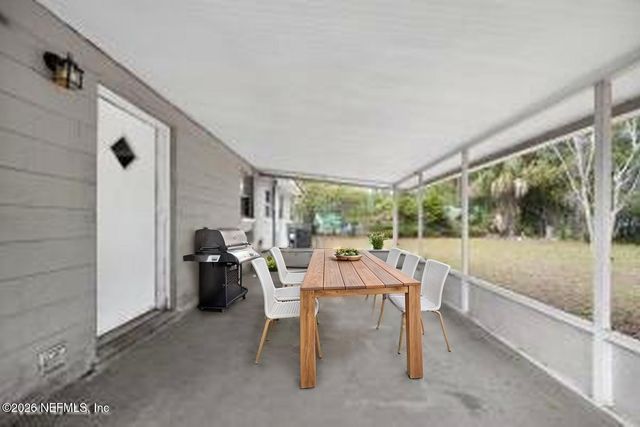 8609 OAK LEAF Road, Jacksonville, FL 32208