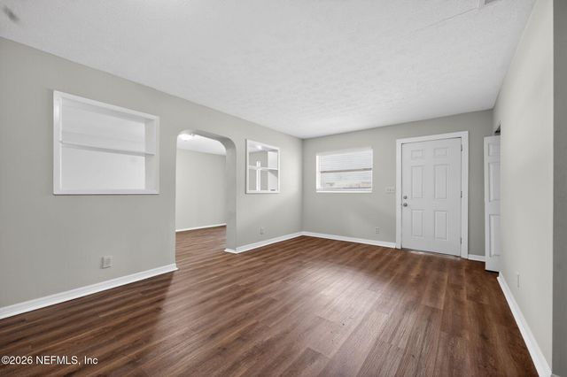 8609 OAK LEAF Road, Jacksonville, FL 32208