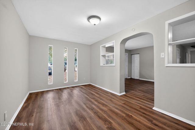 8609 OAK LEAF Road, Jacksonville, FL 32208