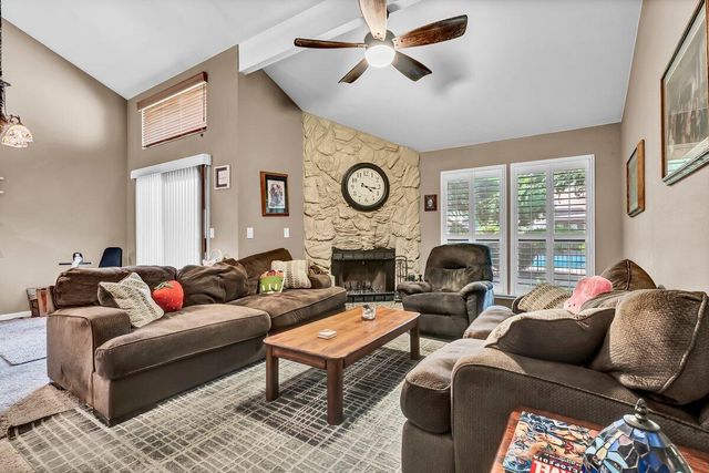 824 W Grand Avenue, Porterville, CA 93257