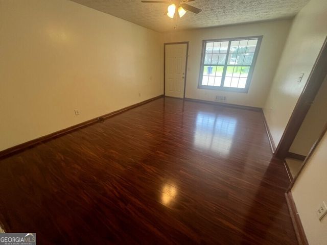 986 Locust Drive NE, Conyers, GA 30012