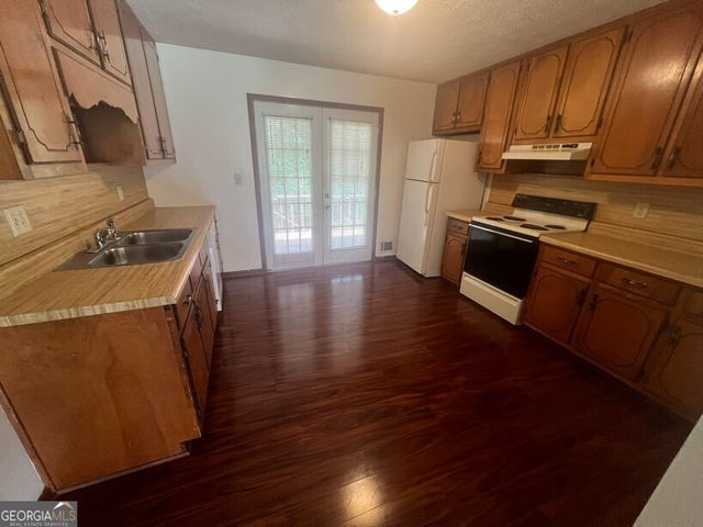 986 Locust Drive NE, Conyers, GA 30012