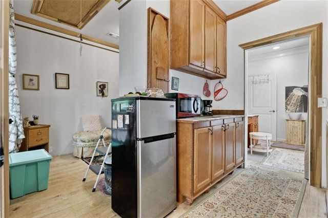 286 Killarney Way, Kingston, GA 30145