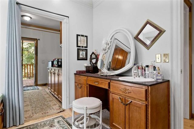 286 Killarney Way, Kingston, GA 30145