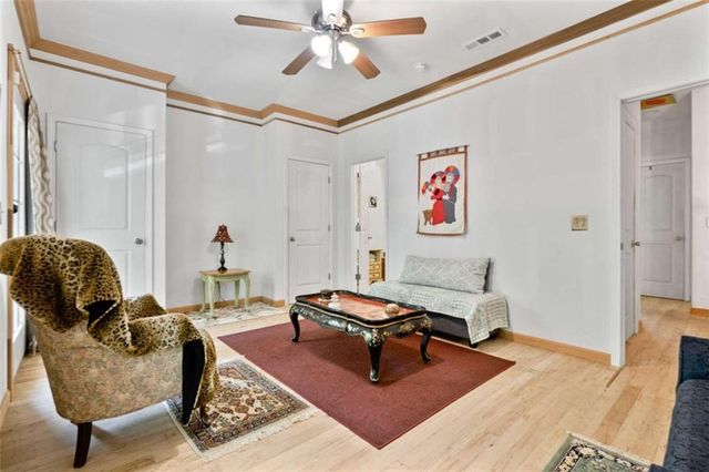 286 Killarney Way, Kingston, GA 30145