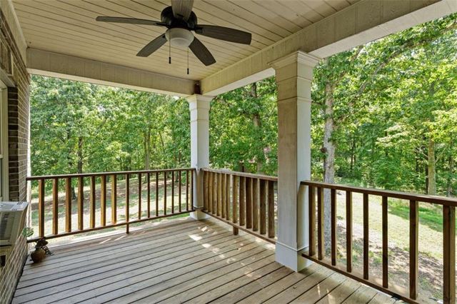 286 Killarney Way, Kingston, GA 30145