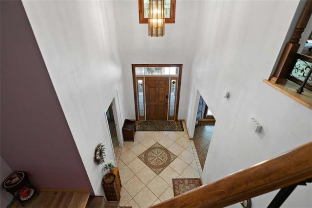 286 Killarney Way, Kingston, GA 30145