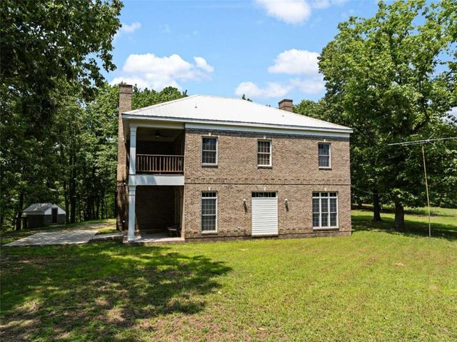 286 Killarney Way, Kingston, GA 30145
