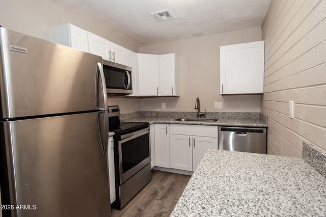2620 W PIERSON Street, Phoenix, AZ 85017