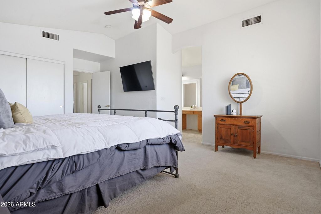 Image 21 of property listing at 17056 W ABERDEEN Drive, Surprise, AZ 85374
