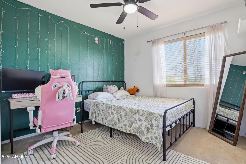 Image 29 of property listing at 17056 W ABERDEEN Drive, Surprise, AZ 85374