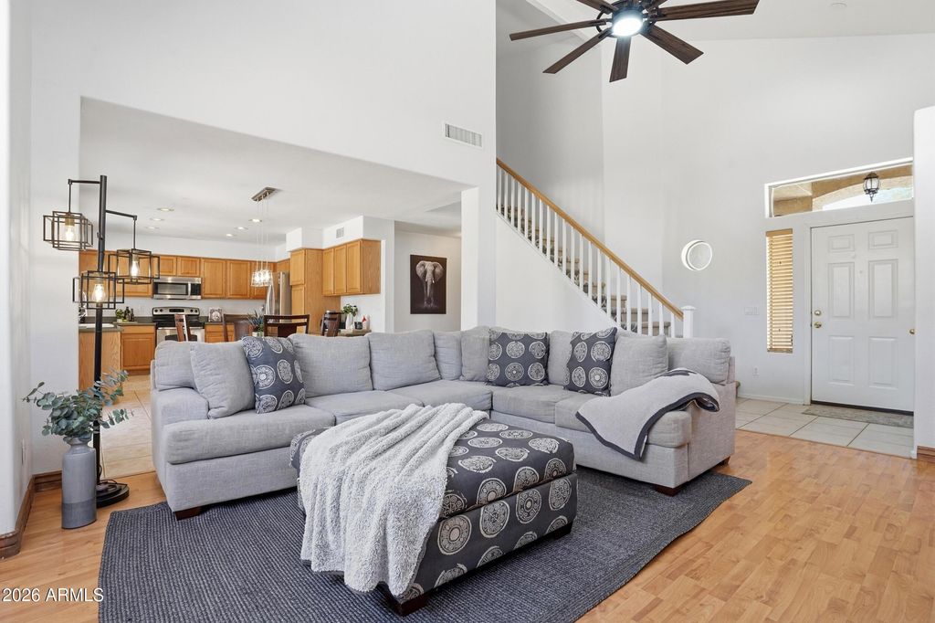 Image 4 of property listing at 17056 W ABERDEEN Drive, Surprise, AZ 85374