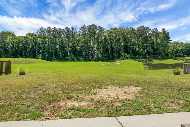 658 Black Pine Road, Moncks Corner, SC 29461