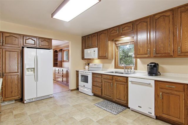 4020 Clay Street, Eau Claire, WI 54701