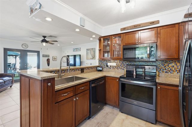 961 LEXINGTON DRIVE, Dunedin, FL 34698