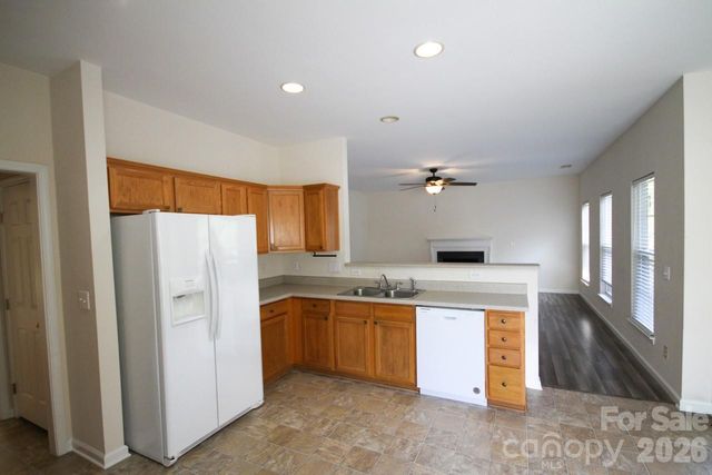 4960 Summerside Drive 76, Clover, SC 29710