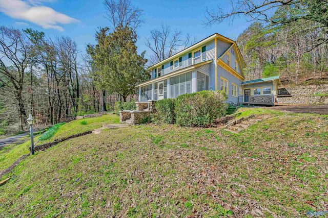 17 High Avenue, Valley Head, AL 35989