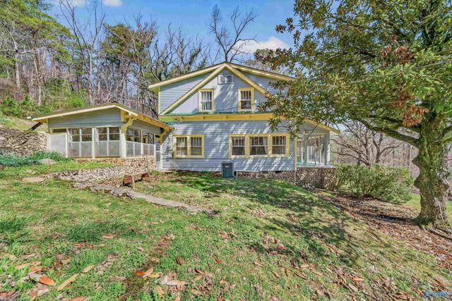 17 High Avenue, Valley Head, AL 35989