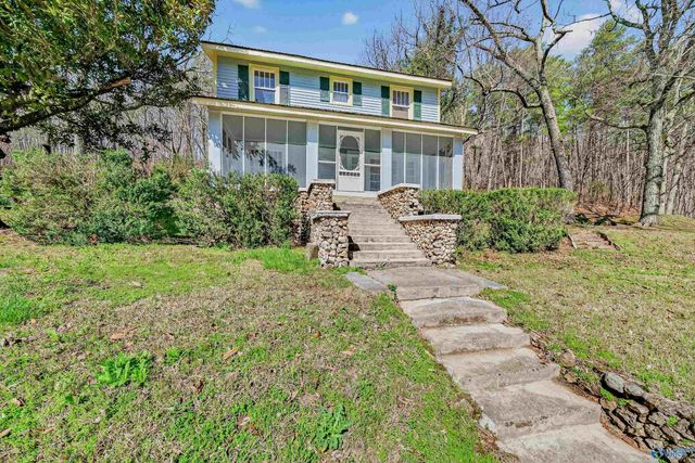 17 High Avenue, Valley Head, AL 35989