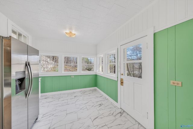 17 High Avenue, Valley Head, AL 35989