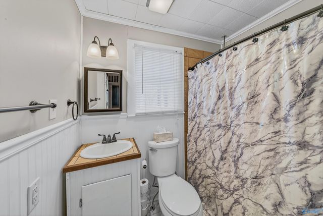 17 High Avenue, Valley Head, AL 35989