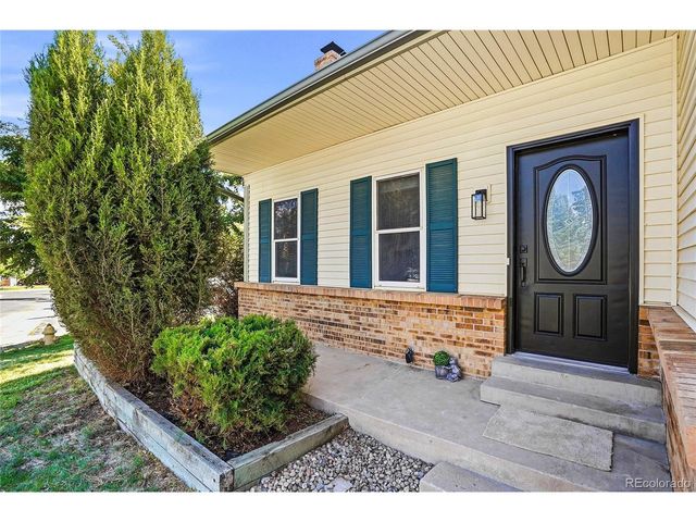 128 Willow Pl N, Broomfield, CO 80020