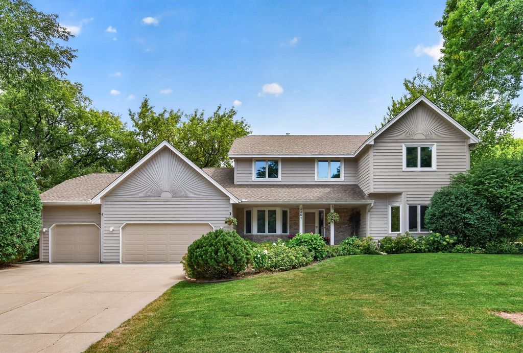 2201 Pine Island Road, Minnetonka, MN 55305 — exterior