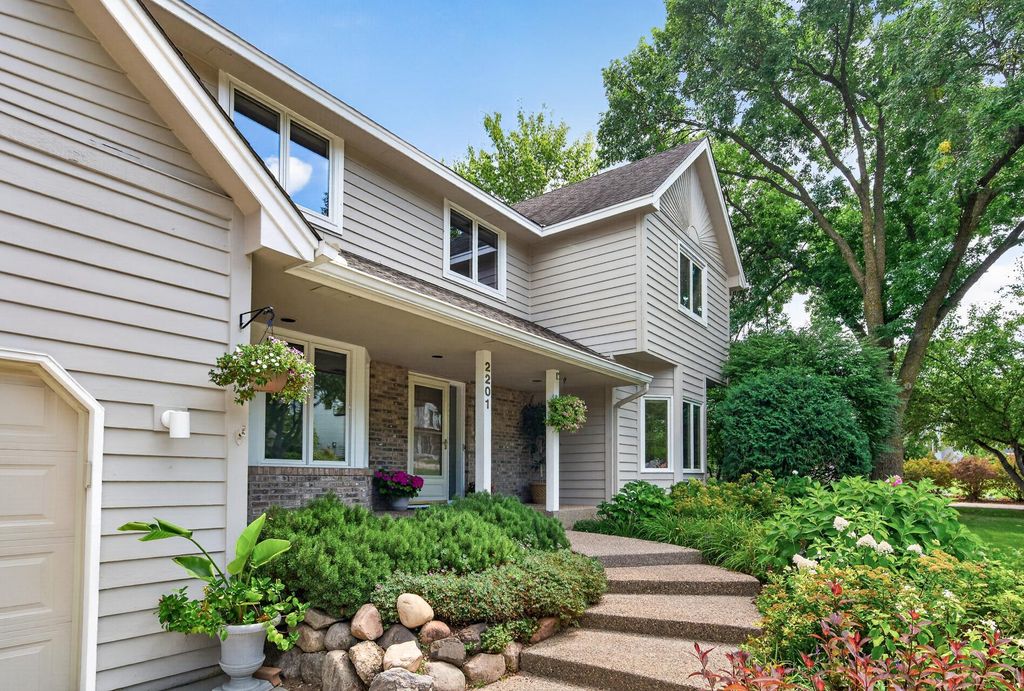 2201 Pine Island Road, Minnetonka, MN 55305 — photo 2