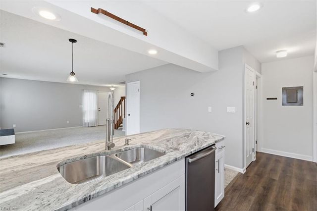 3434 Marabou LN, Virginia Beach, VA 23451