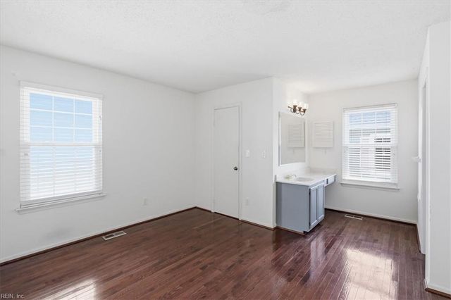 3434 Marabou LN, Virginia Beach, VA 23451