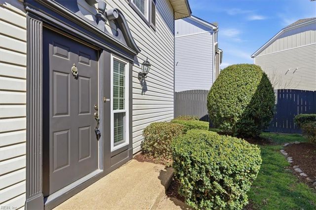 3434 Marabou LN, Virginia Beach, VA 23451