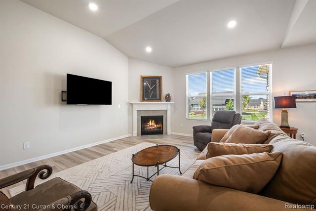 50210 Ogden Road, Canton, MI 48188